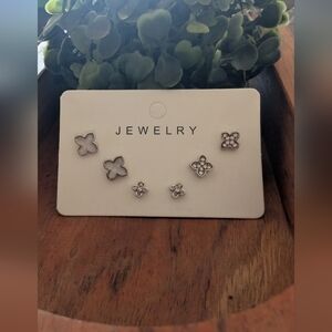 Fashion Jewelry Faux Silver Floral Earring Set
